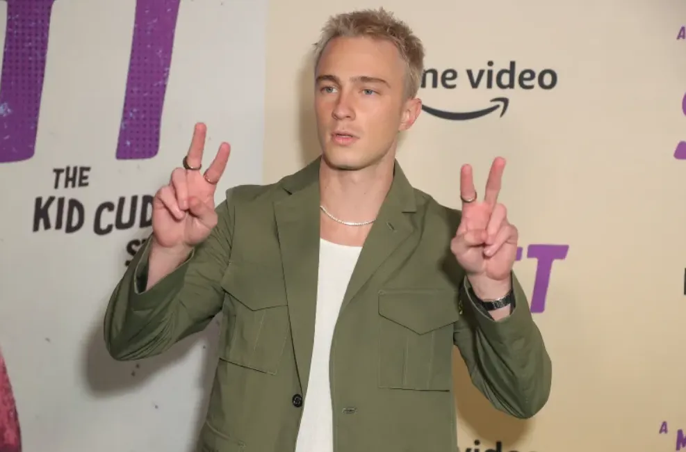 Drew Starkey Height, Age, Weight, Net Worth, Career, And Full Bio