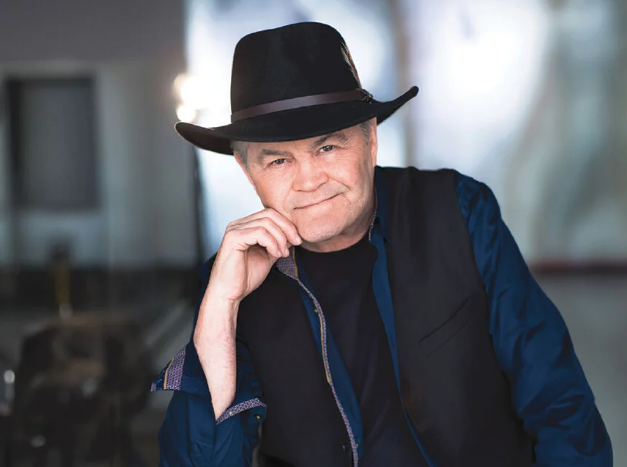 Micky Dolenz Net Worth (2)